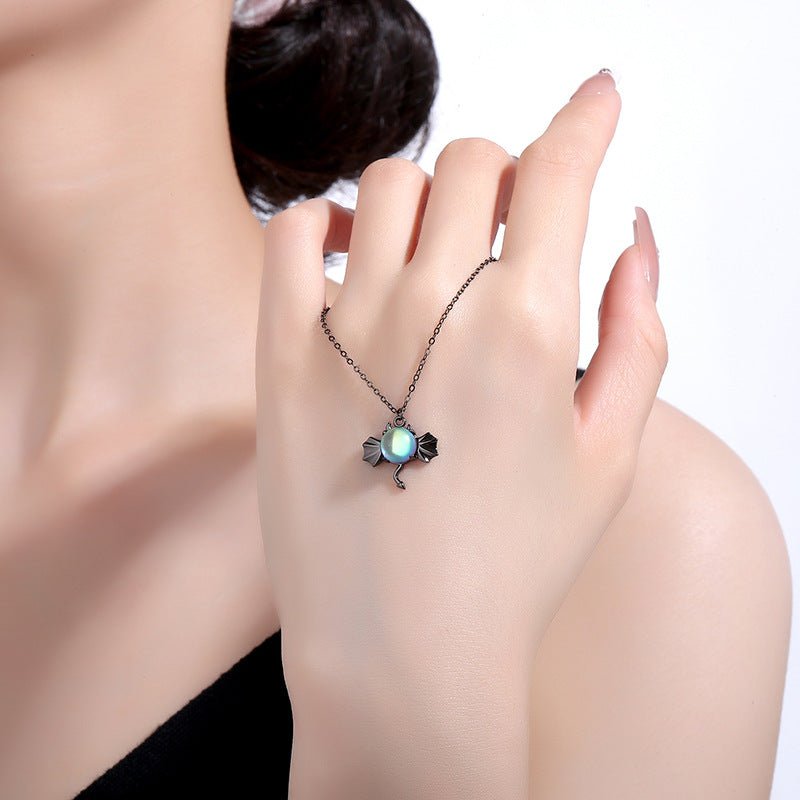 Boltiesd™ Dark Bat Moonstone Necklace in Sterling Silver S925 for Halloween - Boltiesd™